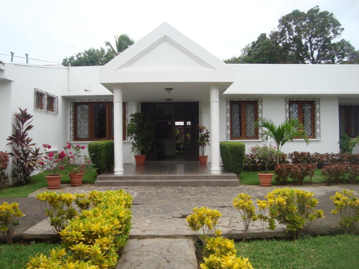Hotel Casa Del Sol Managua Extérieur photo